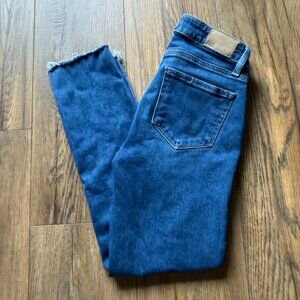 Paige Verdugo Crop Jeans Medium Wash Size 24